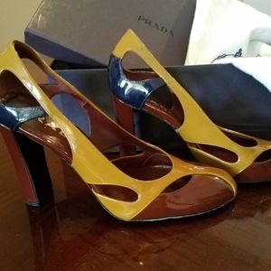 Prada! Size 7.5! Worn Once!